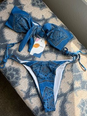 Blue Bandana-Print Tie-Side Bikini Set
